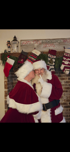 Gallery photo 2 of Santa Dean Brinda (real bearded)