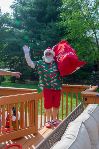 Gallery photo 7 of Santa Frank