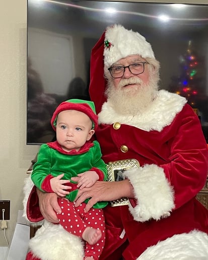 Gallery photo 1 of Santa G
