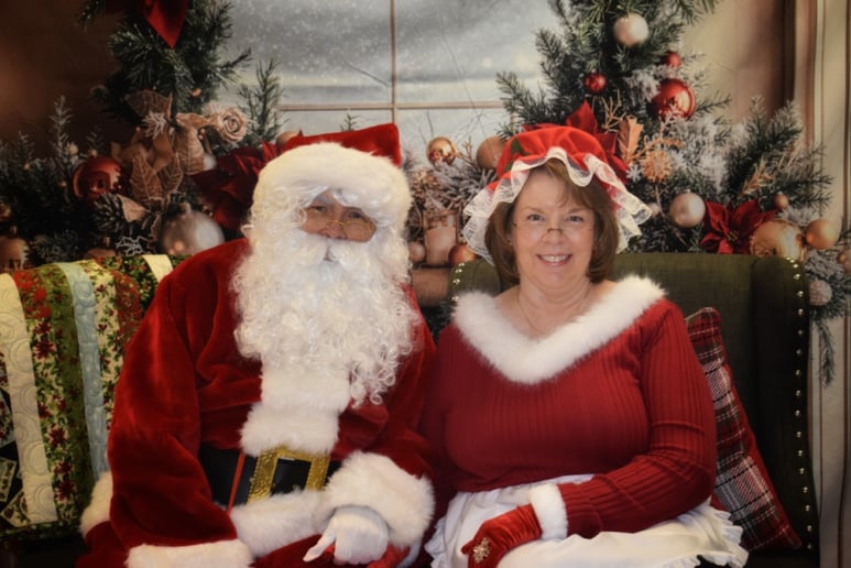 Gallery photo 6 of Avon Santa Gary