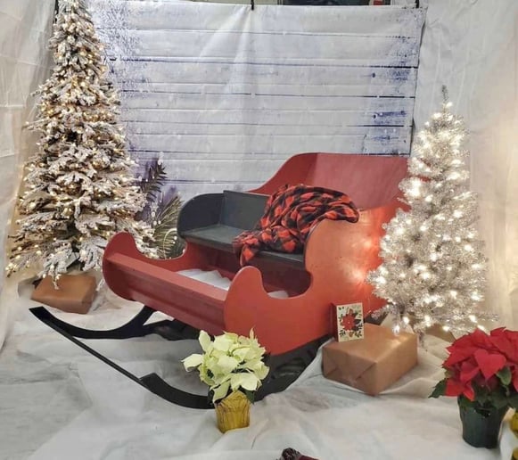 Gallery photo 12 of Avon Santa Gary