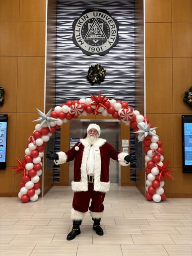 Gallery photo 8 of Santa Gary