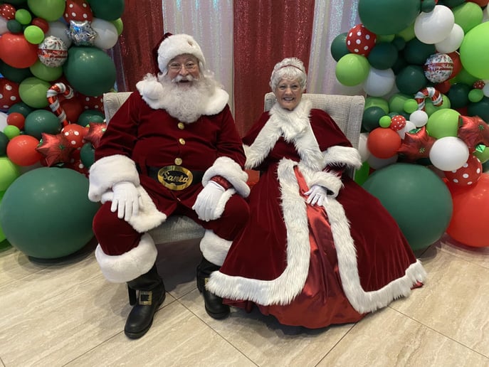 Gallery photo 23 of Santa Gary