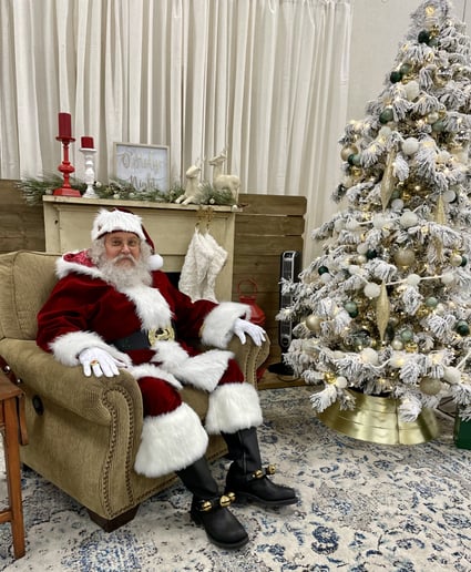 Gallery photo 11 of Santa Gary