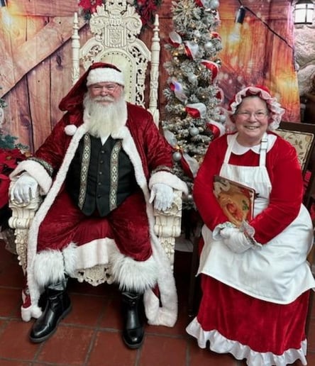 Gallery photo 8 of Santa Gavin