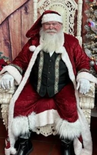 Gallery photo 9 of Santa Gavin