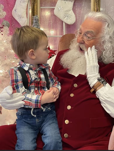 Gallery photo 1 of Santa Gee