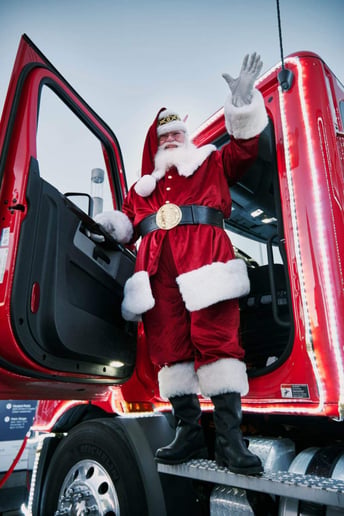 Gallery photo 20 of Santa Gee