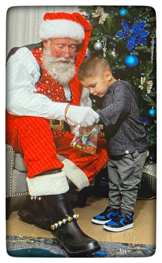Gallery photo 6 of Santa Gene