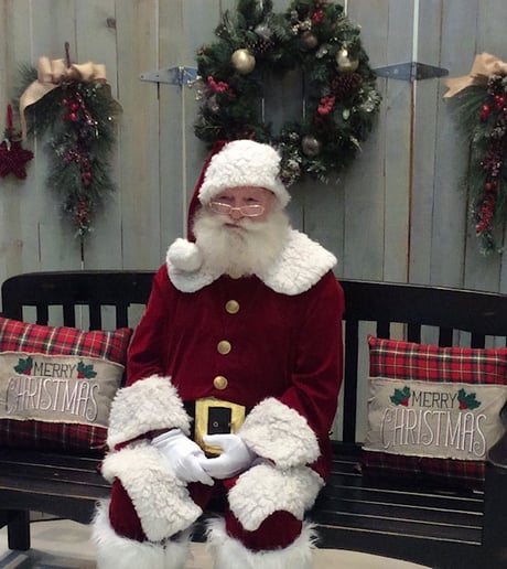 Gallery photo 2 of Santa George