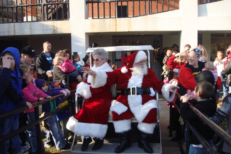 Gallery photo 7 of Santa George