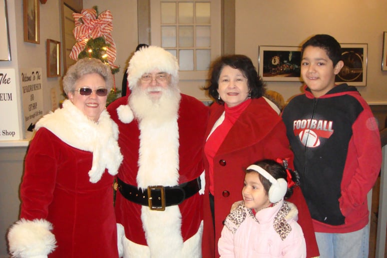 Gallery photo 10 of Santa George
