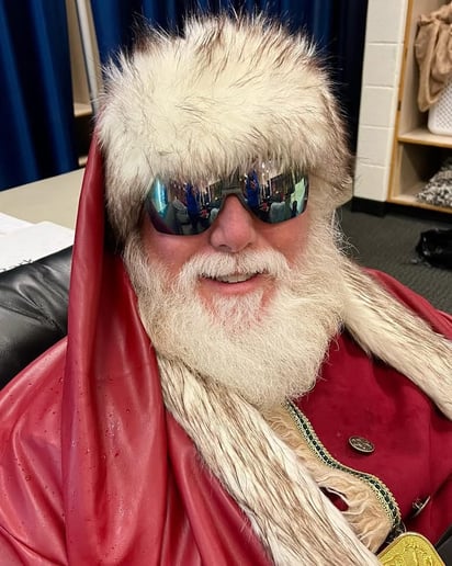 Gallery photo 10 of Santa Greg