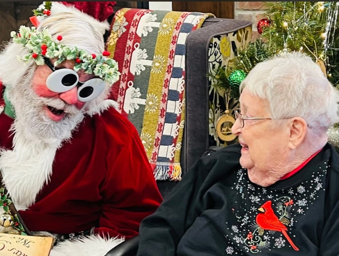 Gallery photo 12 of Santa Grump