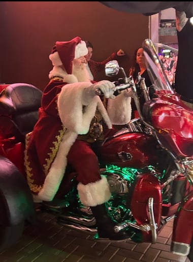 Gallery photo 4 of Santa Harley and Mrs. Claus
