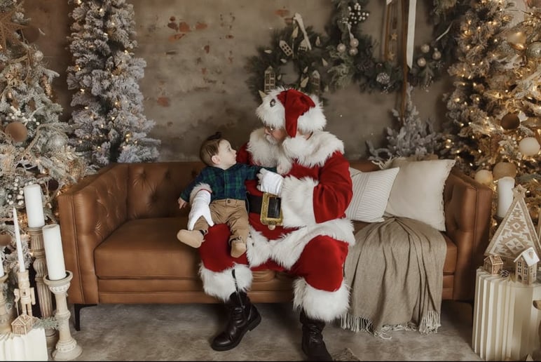 Gallery photo 29 of Santa Harry