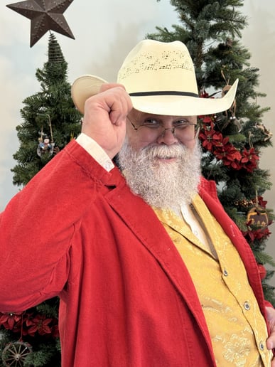 Gallery photo 5 of Santa Hayes
