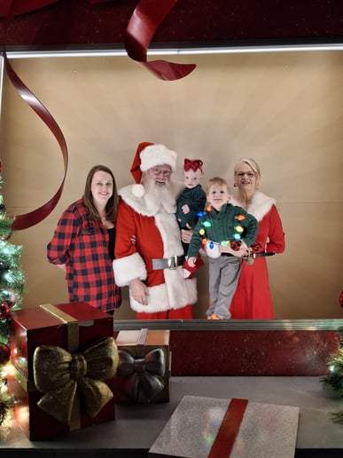 Gallery photo 17 of Santa of Katy