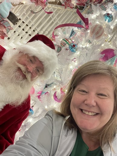 Gallery photo 5 of Santa on the Bluff