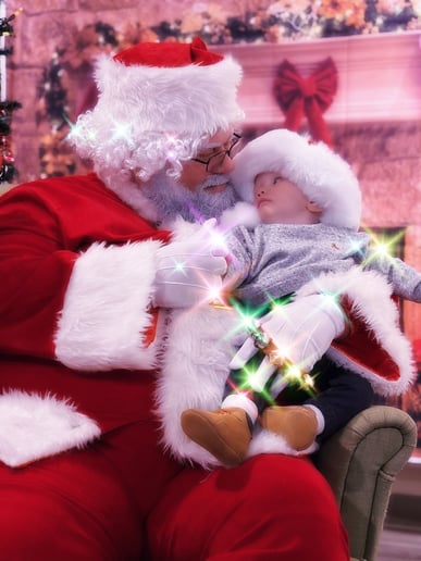 Gallery photo 10 of Santa in the Fort