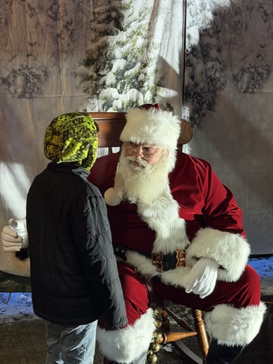 Gallery photo 4 of Santa J