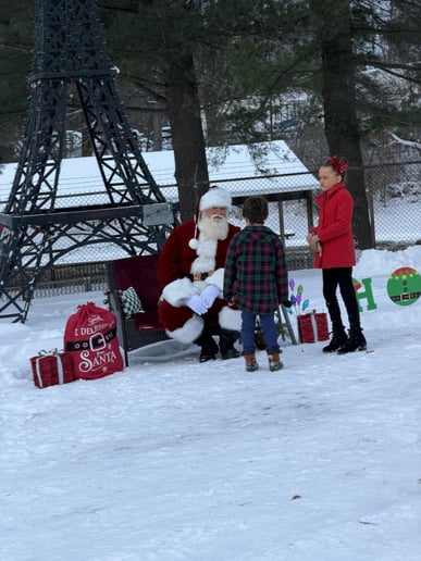 Gallery photo 6 of Santa J