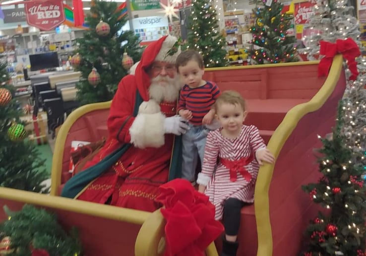 Gallery photo 9 of Santa J