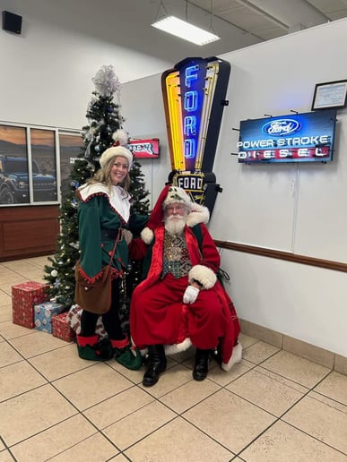 Gallery photo 7 of Santa J