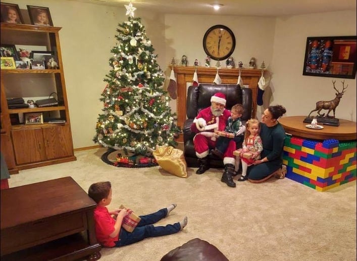 Gallery photo 6 of Santa J