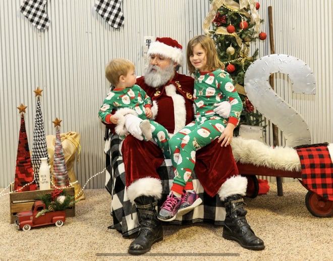 Gallery photo 4 of Santa J
