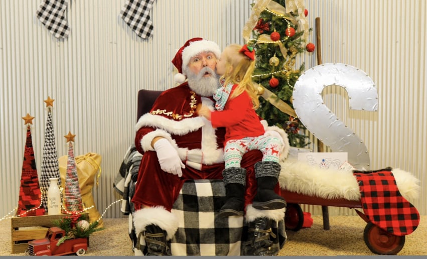Gallery photo 3 of Santa J
