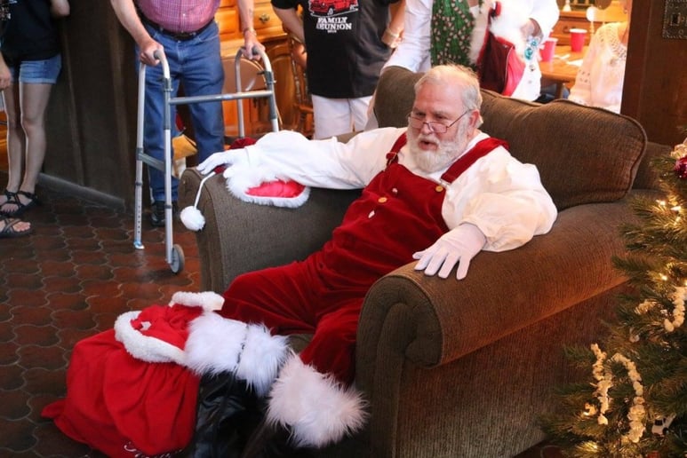 Gallery photo 1 of Santa James