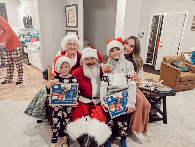 Gallery photo 8 of Santa James