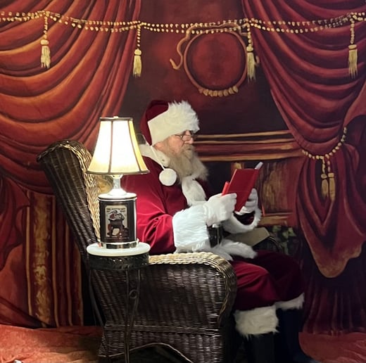 Gallery photo 1 of Santa James