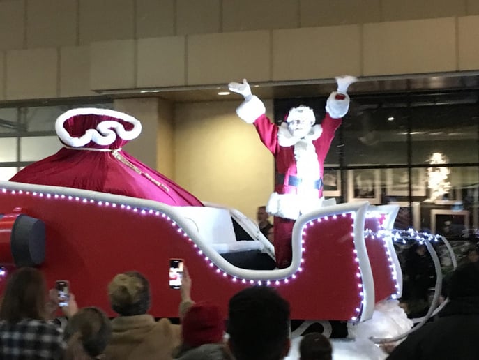 Gallery photo 4 of Santa James