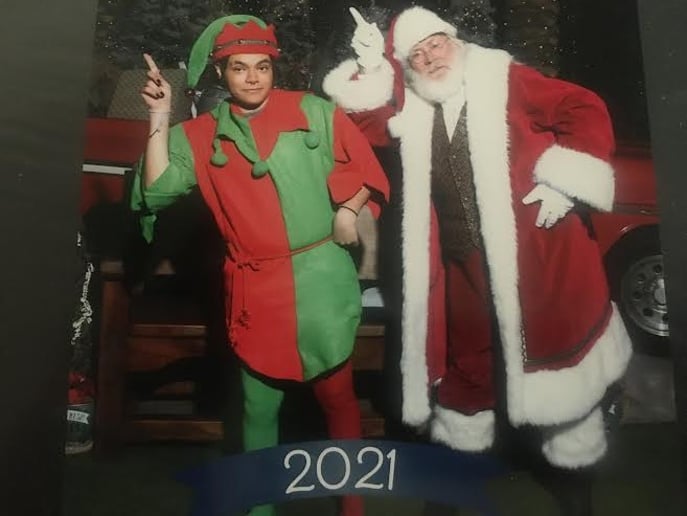 Gallery photo 9 of Santa James