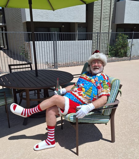 Gallery photo 3 of Santa James