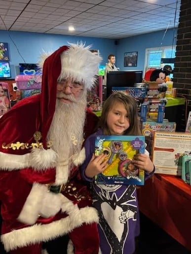 Gallery photo 28 of Santa James