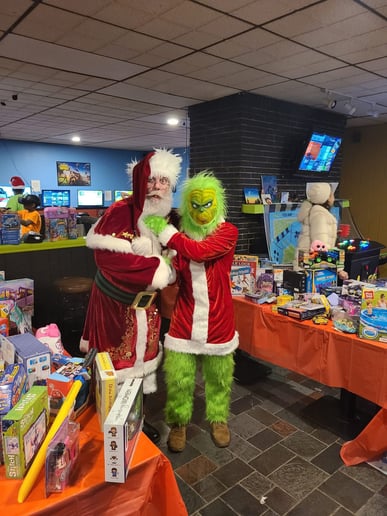 Gallery photo 29 of Santa James