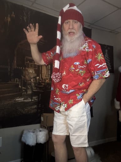 Gallery photo 31 of Santa James