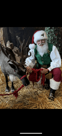 Gallery photo 13 of Santa James