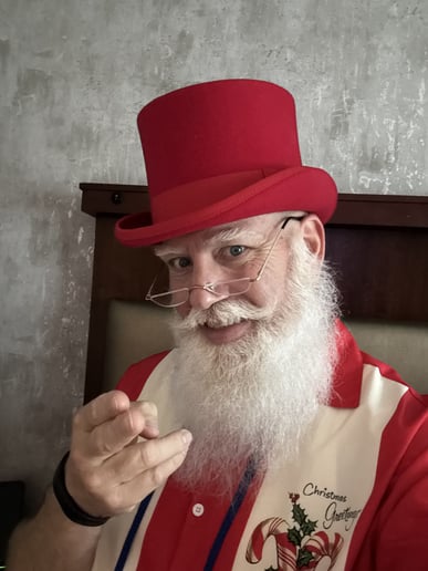 Gallery photo 17 of Santa James