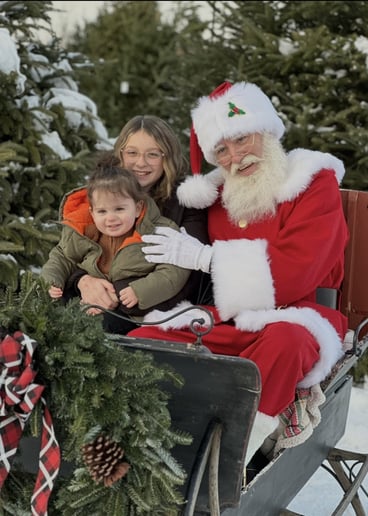 Gallery photo 5 of Santa James