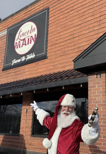 Gallery photo 12 of Santa James