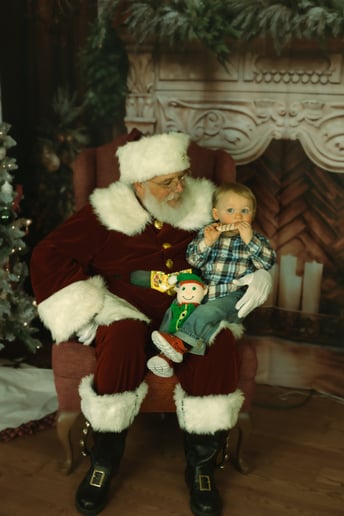 Gallery photo 2 of Santa Jamey