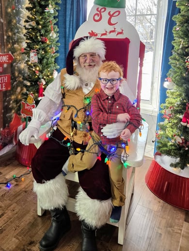 Gallery photo 4 of Santa Jamie