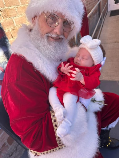 Gallery photo 3 of Santa Jay