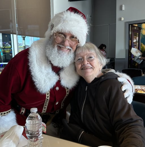 Gallery photo 5 of Santa Jay