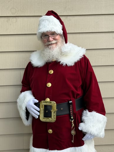 Gallery photo 4 of Santa Jed Mooney
