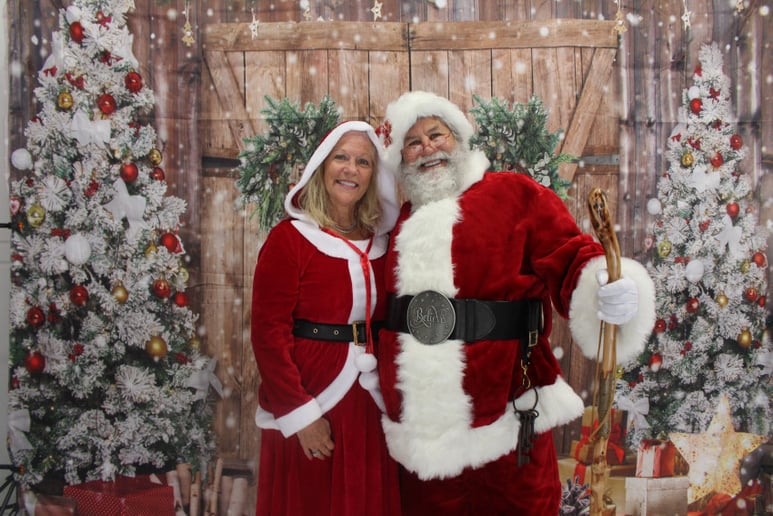 Gallery photo 25 of Santa Jeff 4 Hire